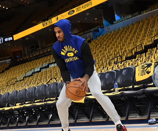 杜兰特在SKT比赛中刷新纪录,比赛规则变更引发热议!观众掌声雷动(杜兰特带队力克雷霆) 杜兰特在SKT比赛中刷新纪录,比赛规则变更引发热议!观众掌声雷动(杜兰特带队力克雷霆)